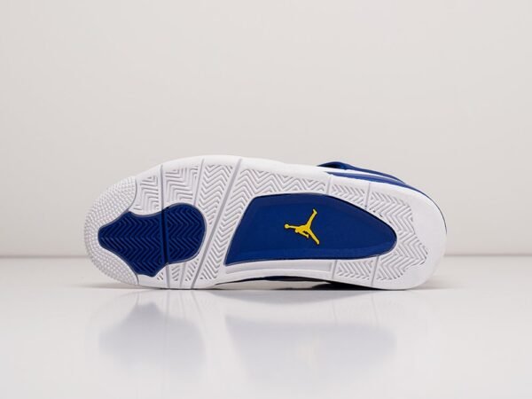 Air Jordan 4 Retro - Image 5